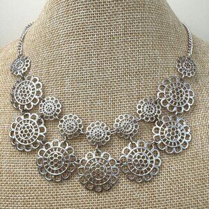 Silver-Tone‎ Floral Bib Necklace With Adjustable Chain Garden Girl Scandi Casual